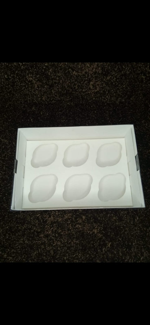6 Cupcakes Transparent Lid Box