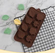 8 Cavity Leaf Chocolate Mold